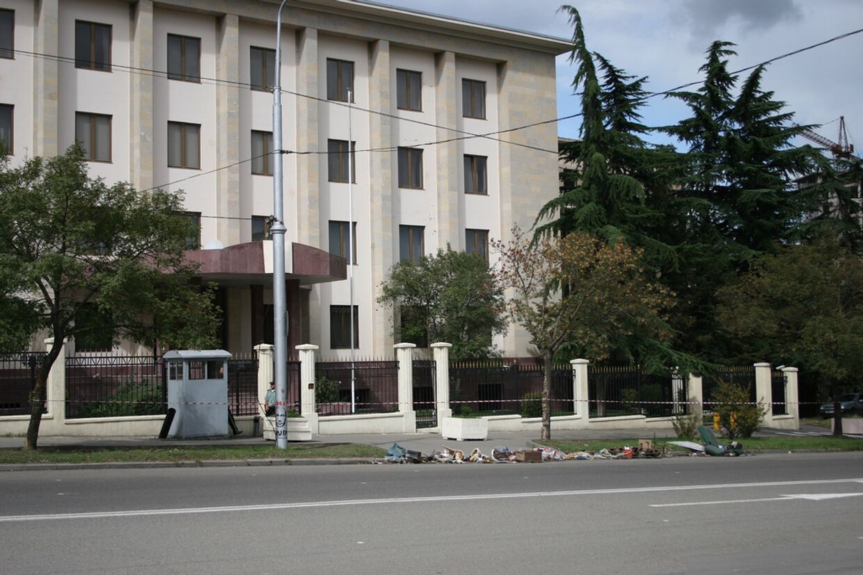 Бывшее здание посольства России в Грузии