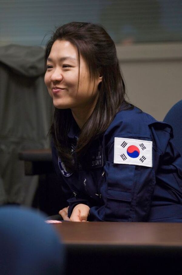 Первый космонавт Южной Кореи Ли Со Ён
