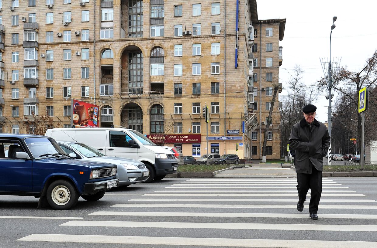 Пешеходный переход через Ленинский проспект