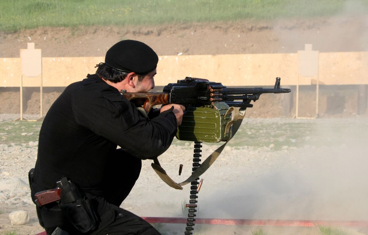 Соревнования по стрельбе среди сотрудников МВД в Чечне