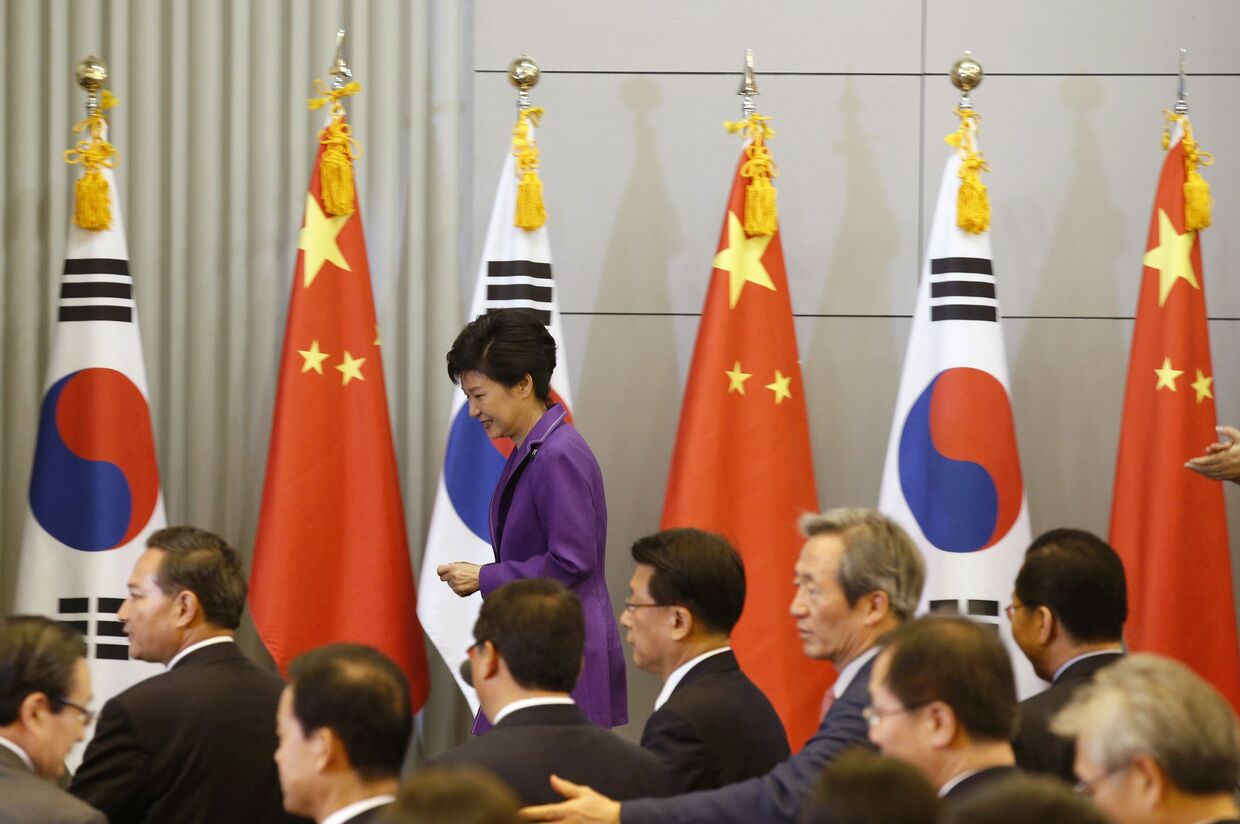 Президент Южной Кореи Пак Кын Хе во время визита в Китай