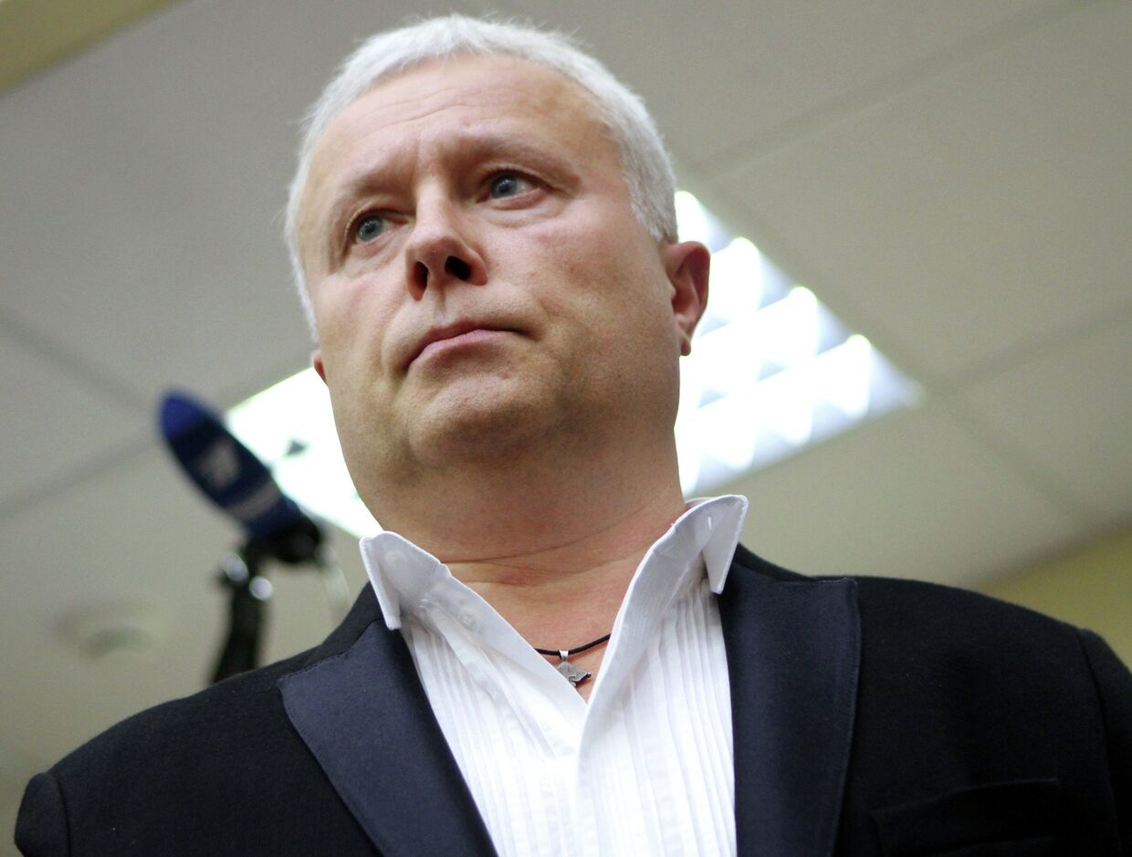 Бизнесмен Александр Лебедев во время оглашения приговора