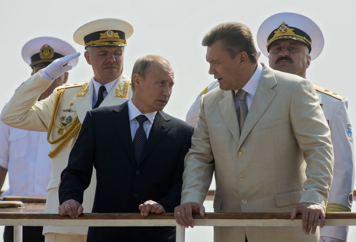 Владимир Путини Виктор Янукович в Севастополе