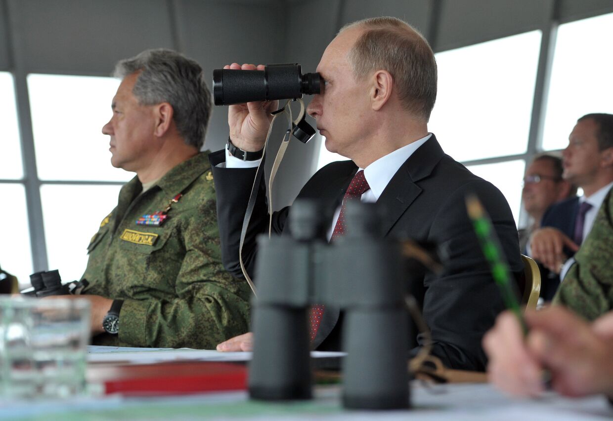 Владимир Путин на учениях в Восточном военном округе