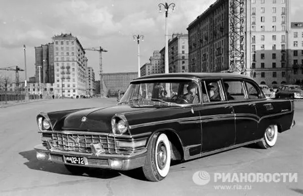 Автомобиль ЗИЛ-111 Автомобиль ЗИЛ-111