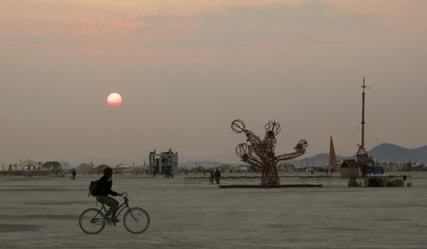 Фестиваль Burning Man 2013 в пустыне Блэк-Рок, Невада 