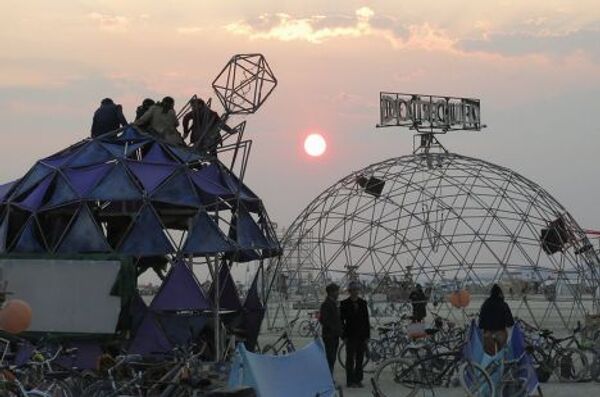 Фестиваль Burning Man 2013 в пустыне Блэк-Рок, Невада 