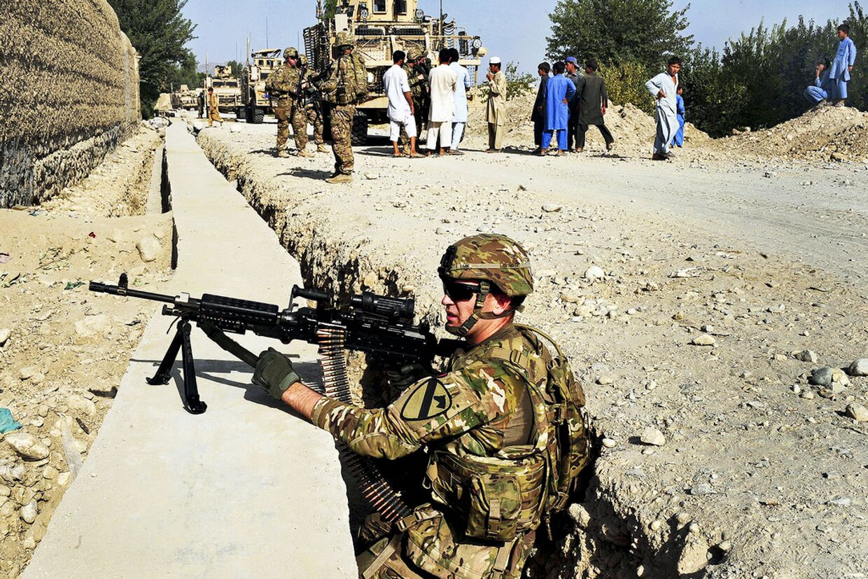 Солдаты США, охрана базы, Афганистан