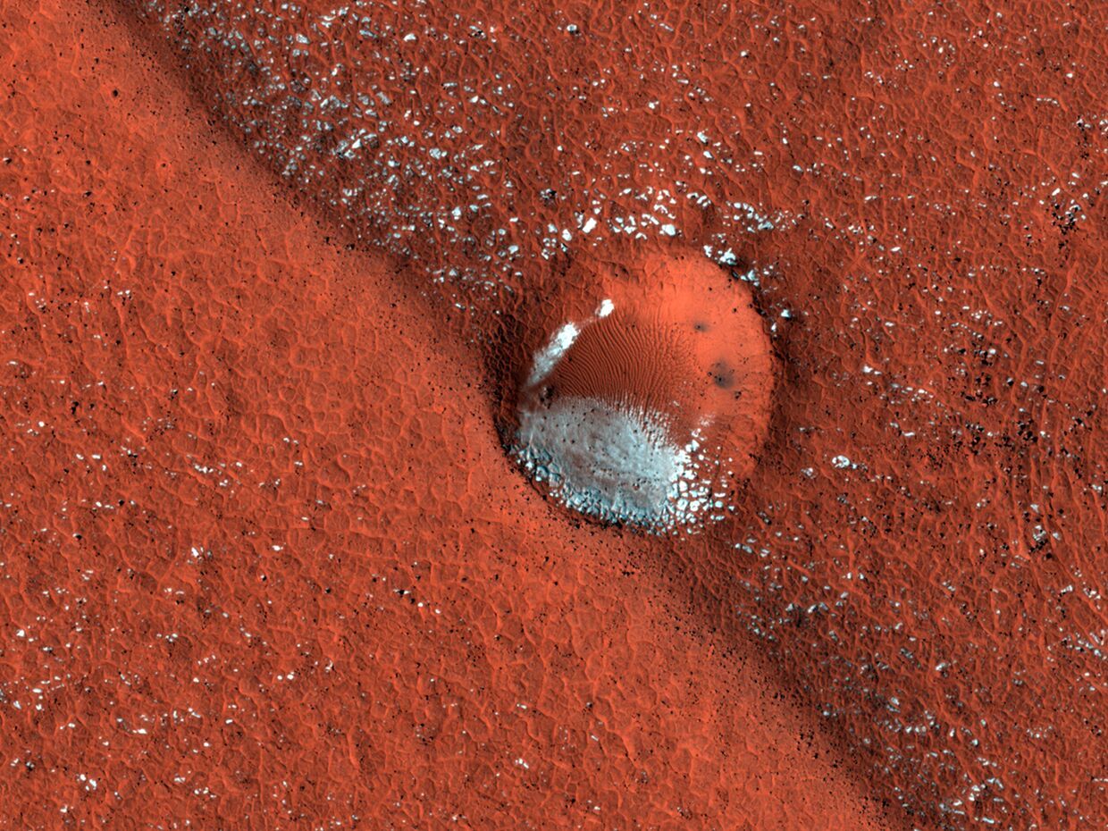 Маленький кратер на Марсе