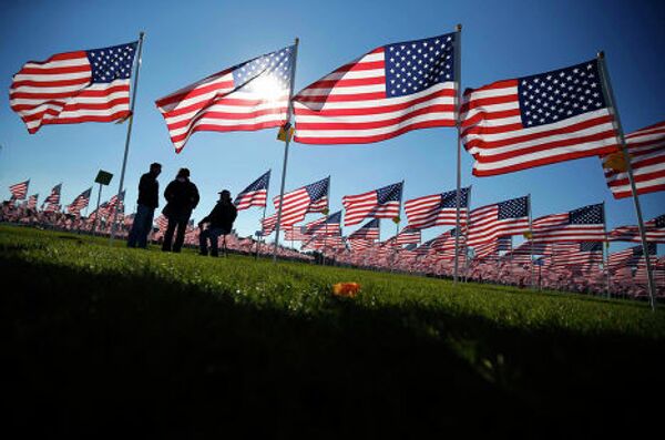 День Ветеранов в Авроре, штат Иллинойс, 10 ноября 2013 года