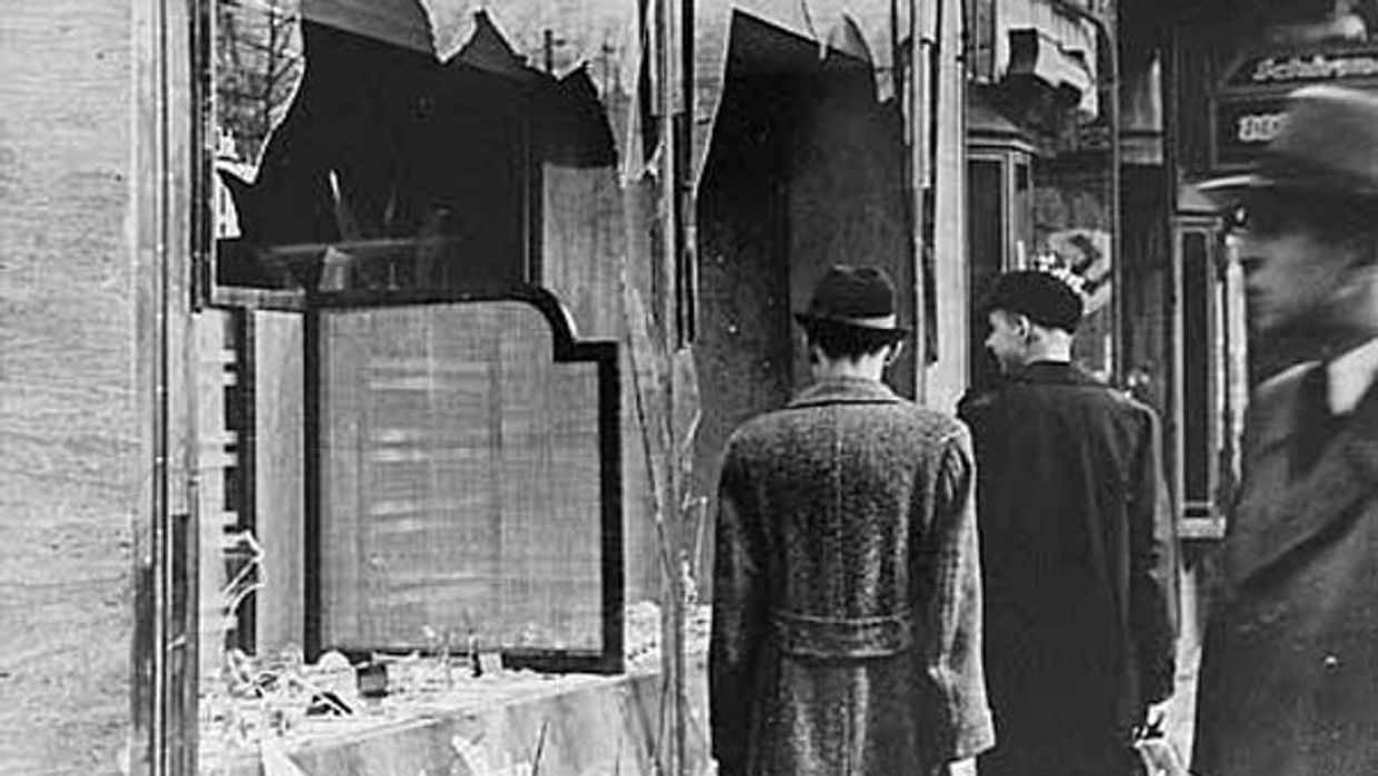 Хрустальная ночь, прошедшая в ночь с 9 на 10 ноября 1938 года