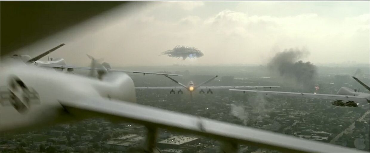 Атака беспилотников, кадр из фильма Скайлайн