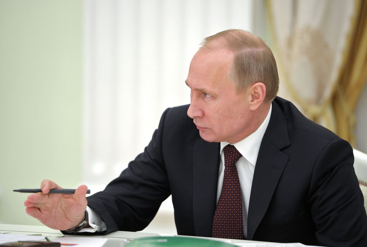 В.Путин встретился с руководителями непарламентских партий