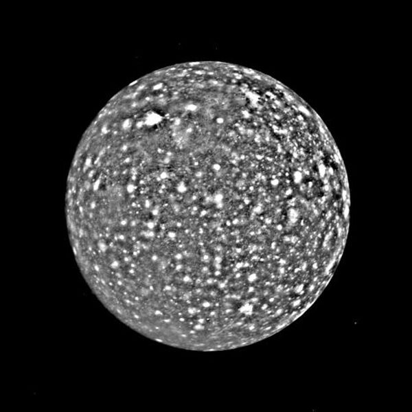 Фотография спутника Юпитера Каллисто, сделанная «Вояджером-1»