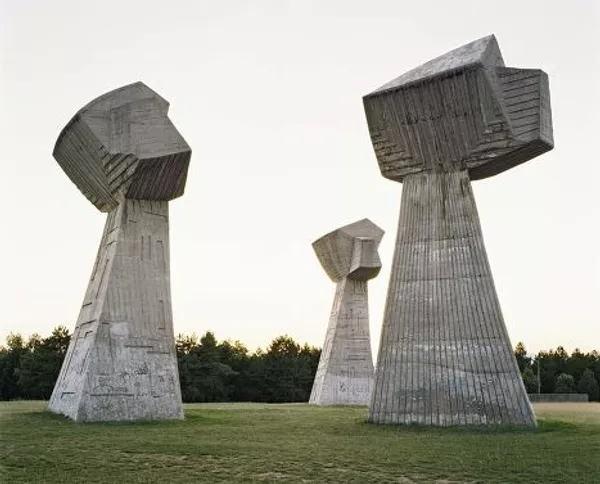 Памятник в городе Ниш, Сербия 