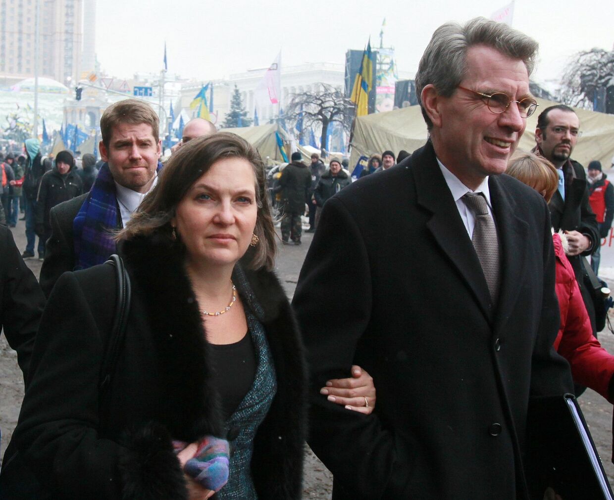 Заместитель госсекретаря США Виктория Нуланд и посол США в Украине Джеффри Пайетта встретились с лидерами украинской оппозиции