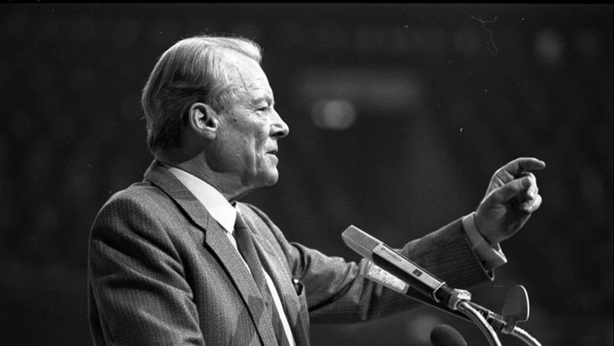 Вилли Брандт на встрече СДПГ в 1983 году