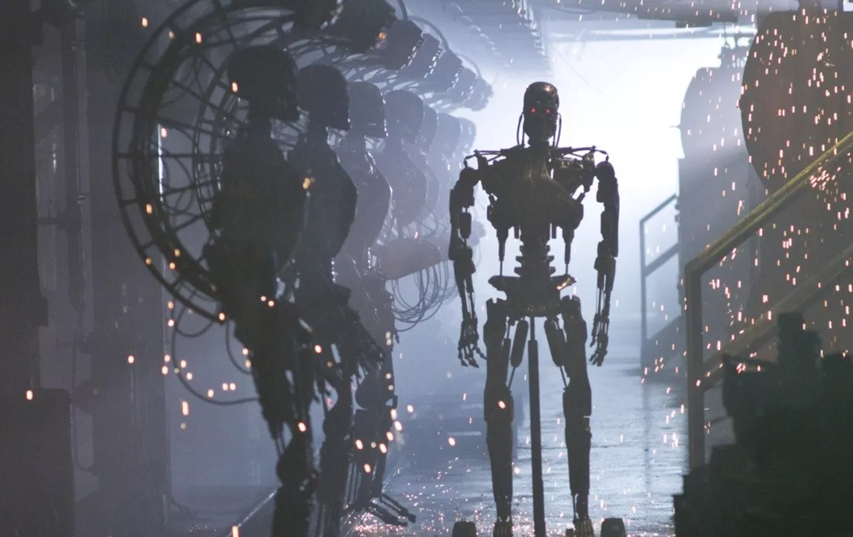 Кадр из фильма «Терминатор: Да придёт спаситель» Кадр из фильма «Терминатор: Да придёт спаситель»