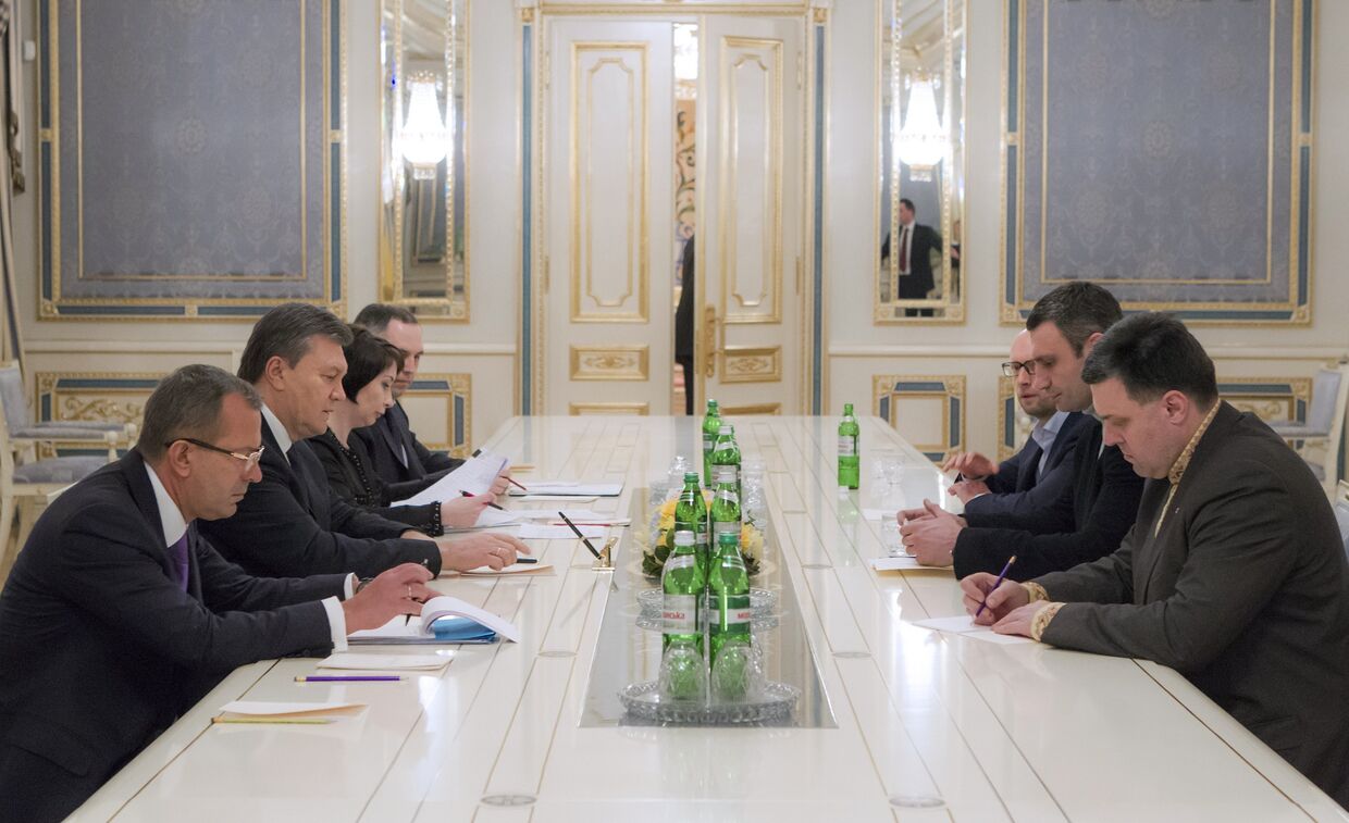 Встреча Виктора Януковича с лидерами оппозиционных парламентских фракций