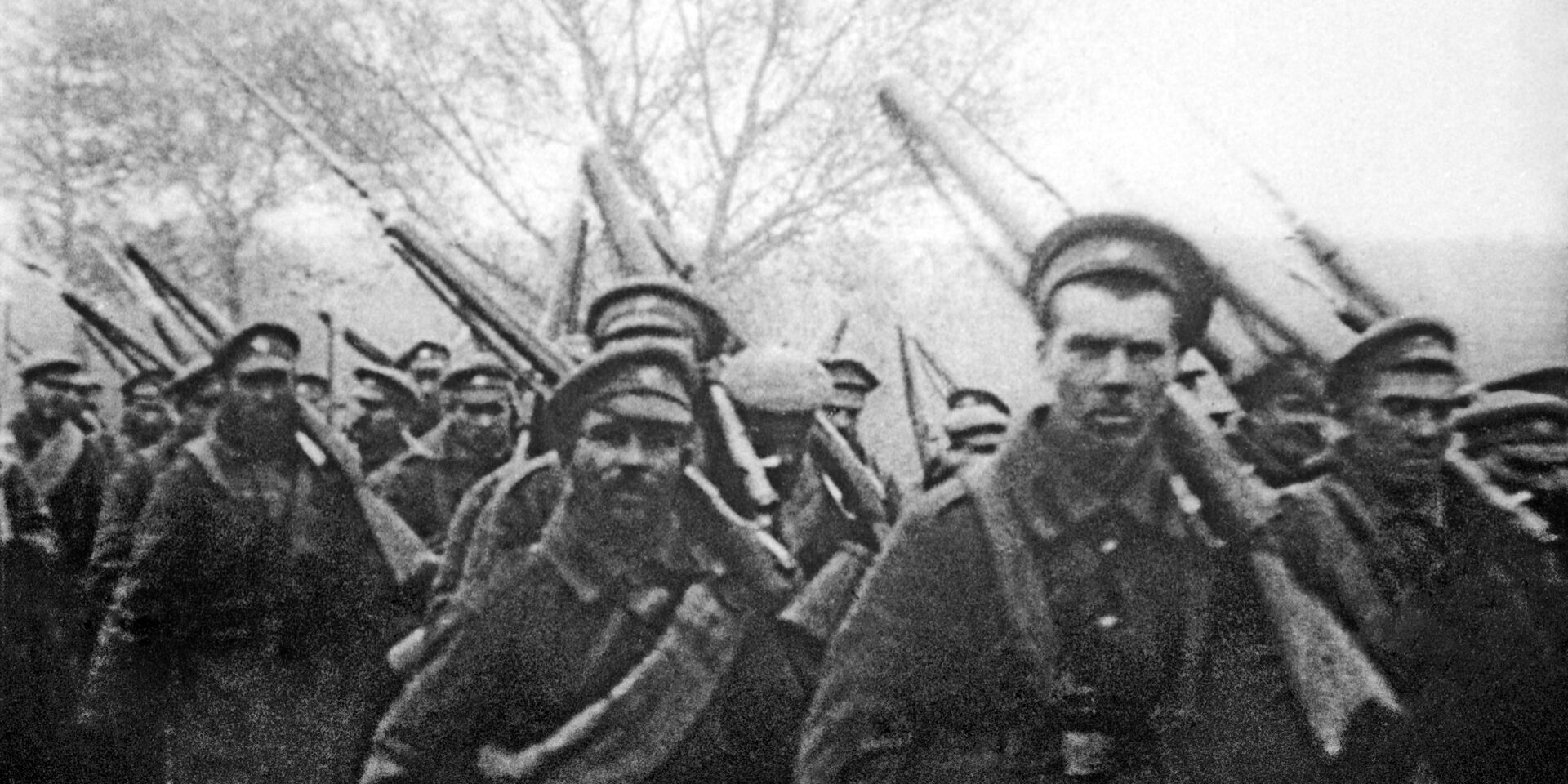 Отправка солдат на фронт во время Первой Мировой войны - ИноСМИ, 1920, 14.06.2026