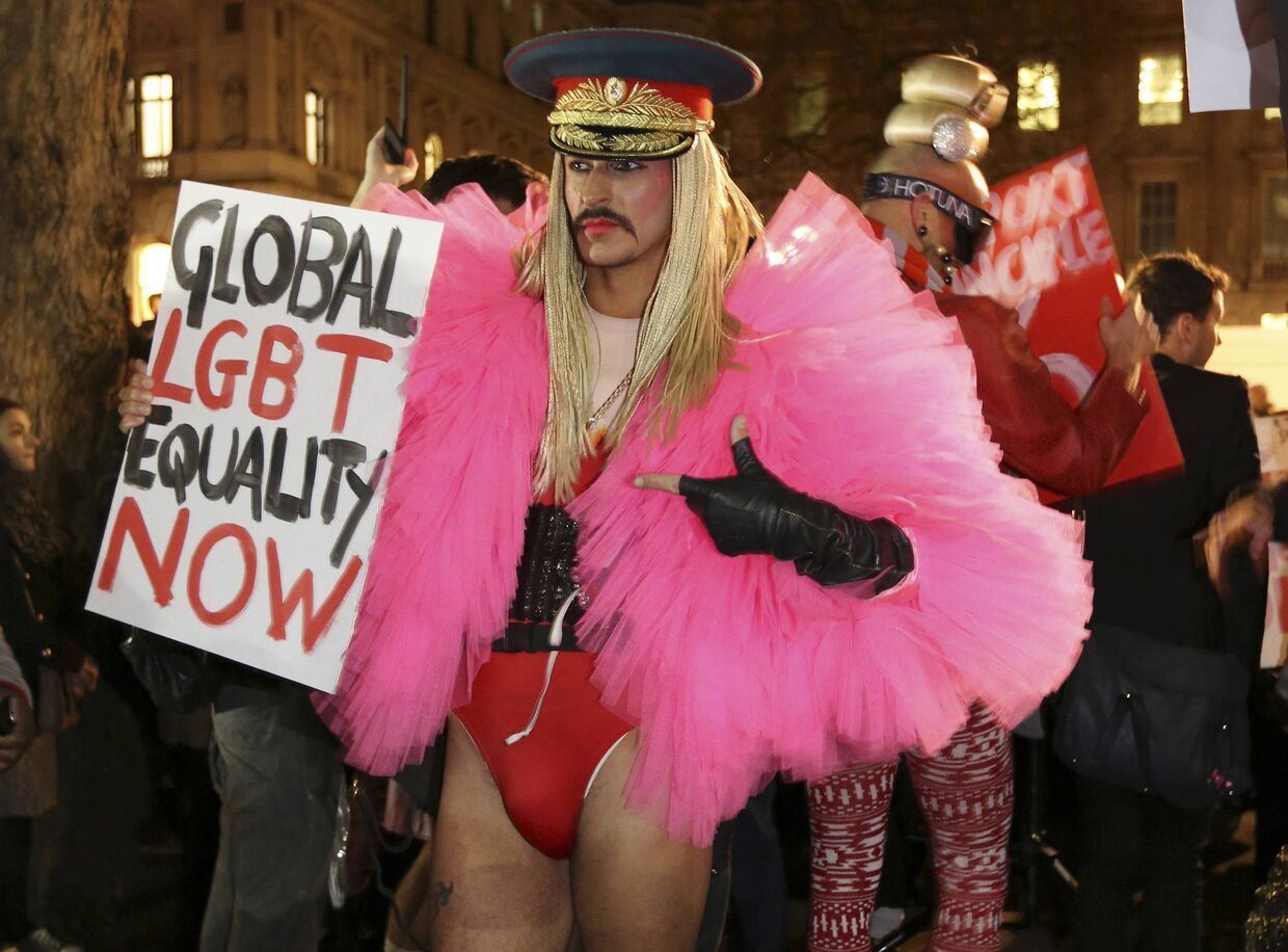 Протест против закона о пропаганде гомосексуализма в Лондоне