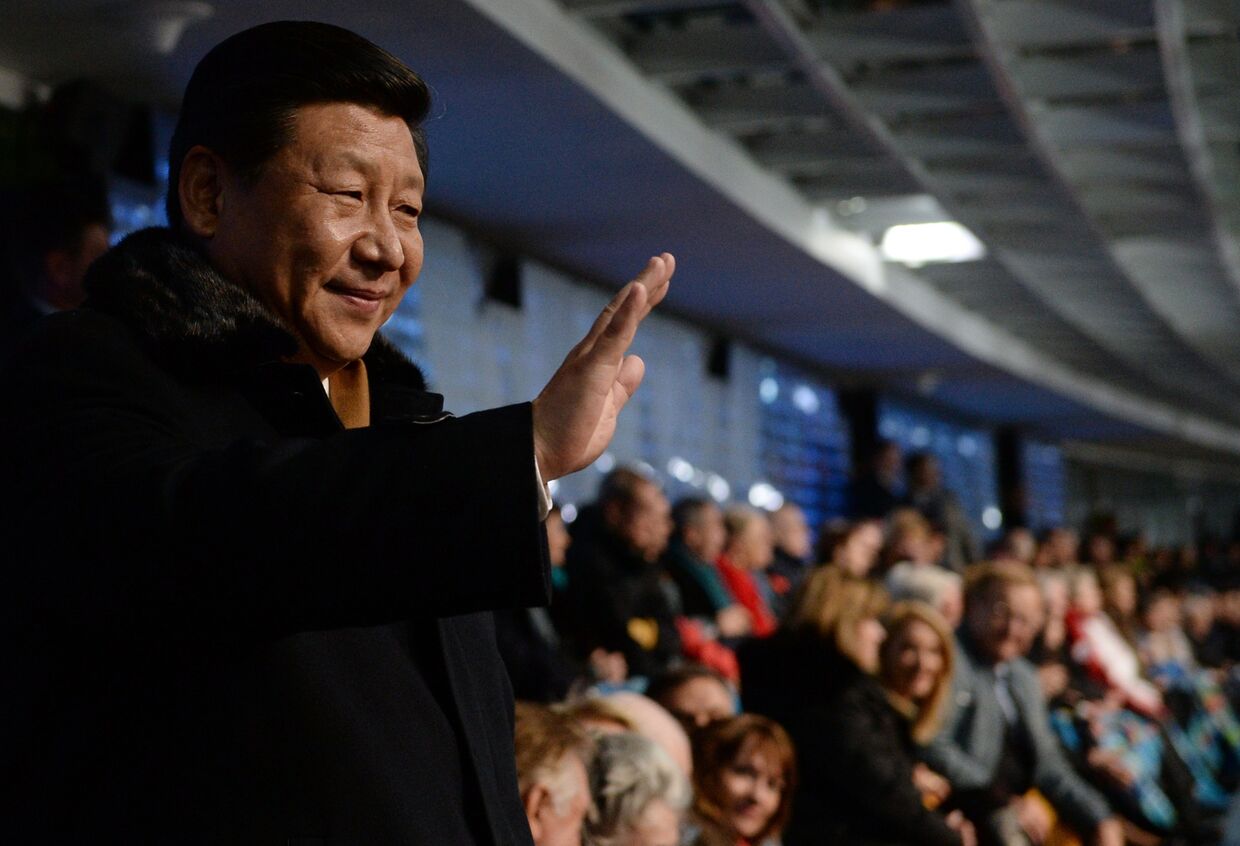 Председатель КНР Си Цзиньпин на трибуне во время церемонии открытия XXII зимних Олимпийских игр в Сочи.