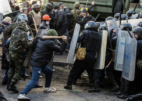 Столкновения у здания Верховной рады в центре Киева 