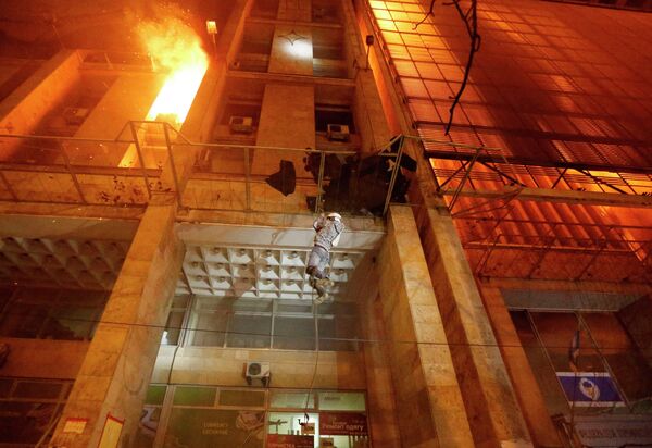Пожар в Доме профсоюзов в Киеве, фото с места события