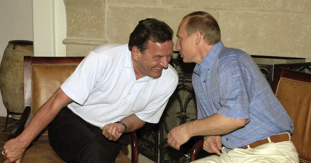 Владимир Путин и Герхард Шредер Владимир Путин и Герхард Шредер