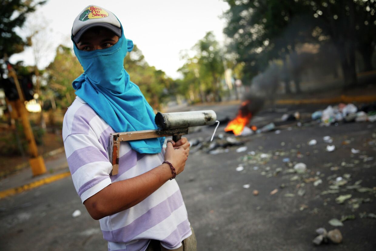 Беспорядки в Каракасе. 27 февраля 2014