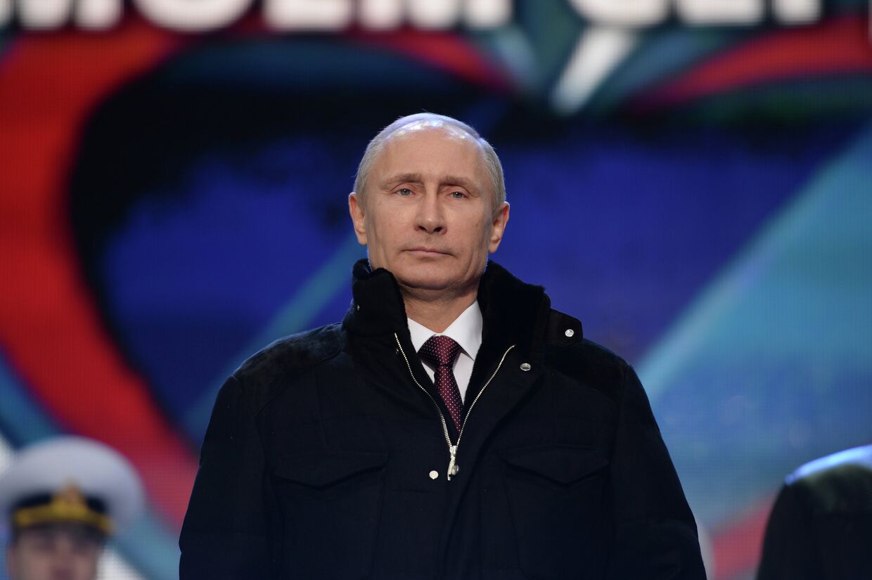 В.Путин посетил митинг-концерт Мы вместе! на Красной площади в Москве
