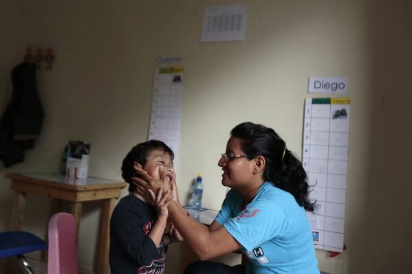 Терапевтический и развивающий центр для детей, больных аутизмом, в Гватемале