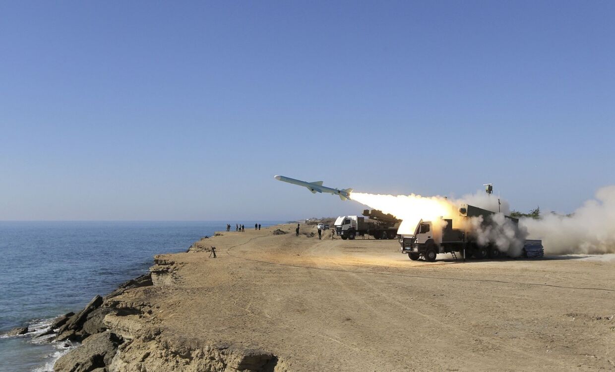 Испытания ракет в Иране, 2013 год