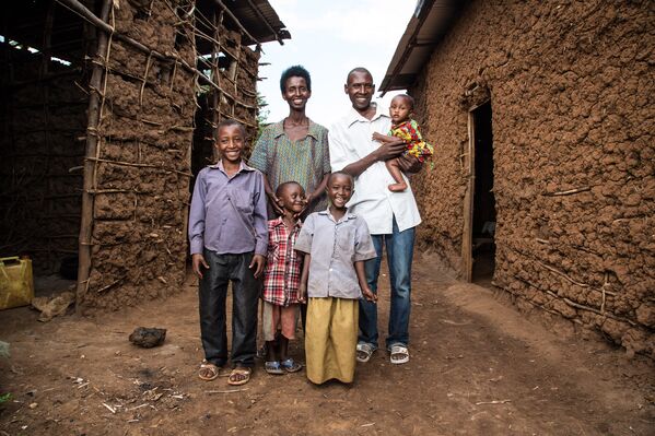 Семья Жана-Батиста, пережившего геноцид в Руанде