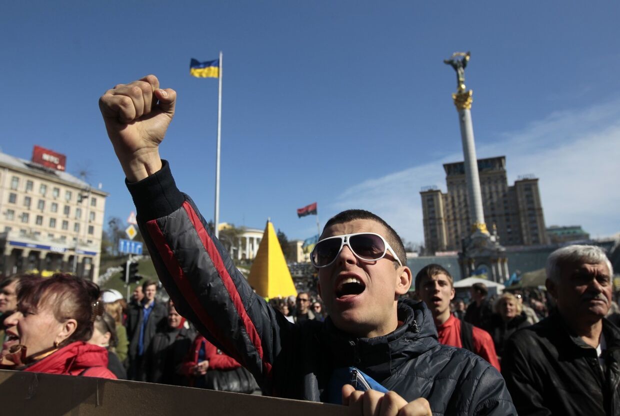 Митингующие на Площади Независимости в Киеве