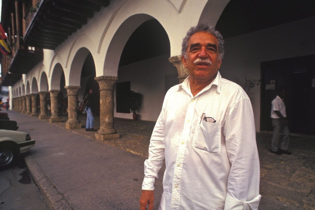 Габриэль Гарсия Маркес на улице Картахены