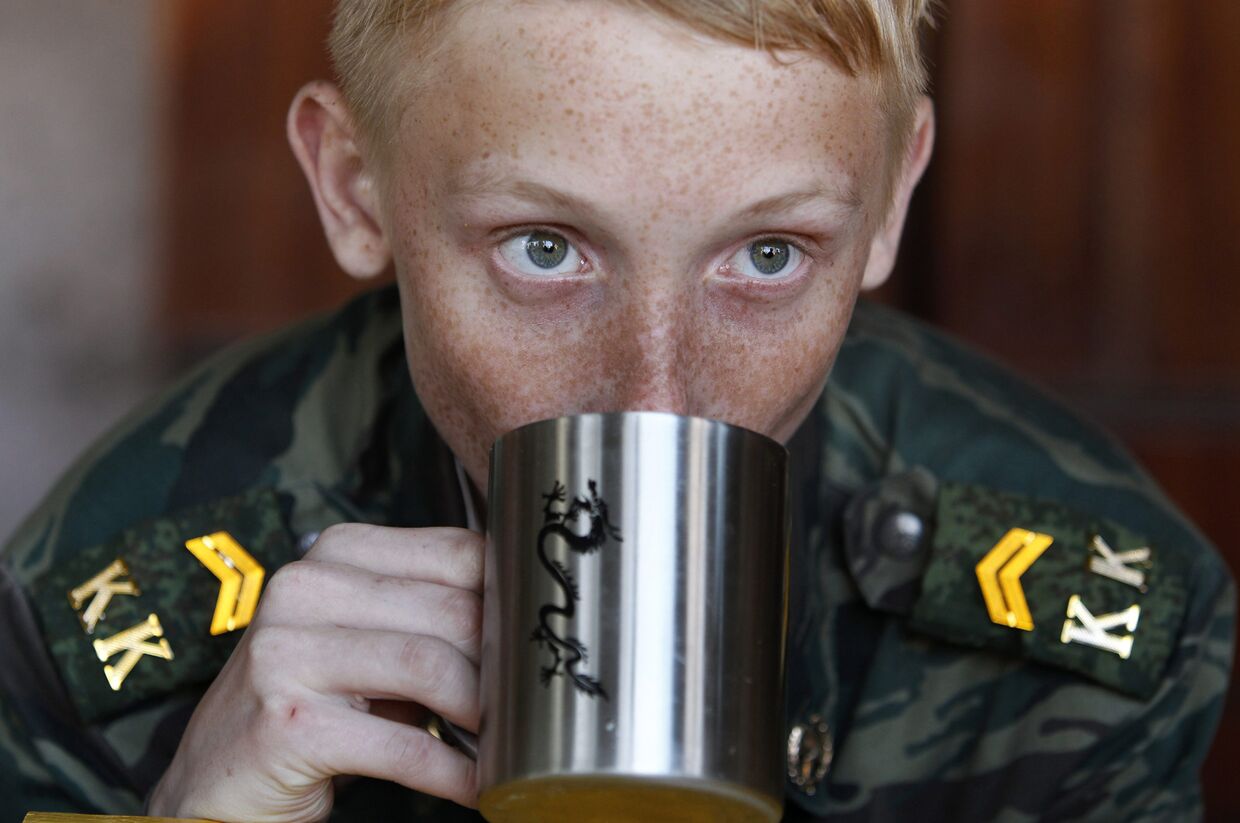 Ученик кадетской школы имени генерала Ермолова во время двухдневных полевых учений