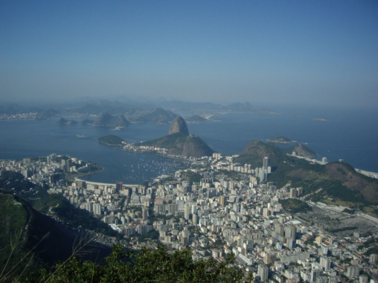 Вид на Рио от статуи Христа