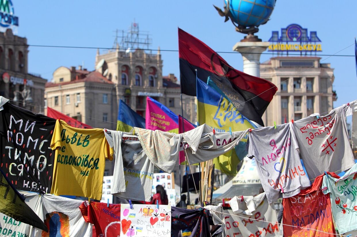 Евромайдан в центре Киева Евромайдан в центре Киева