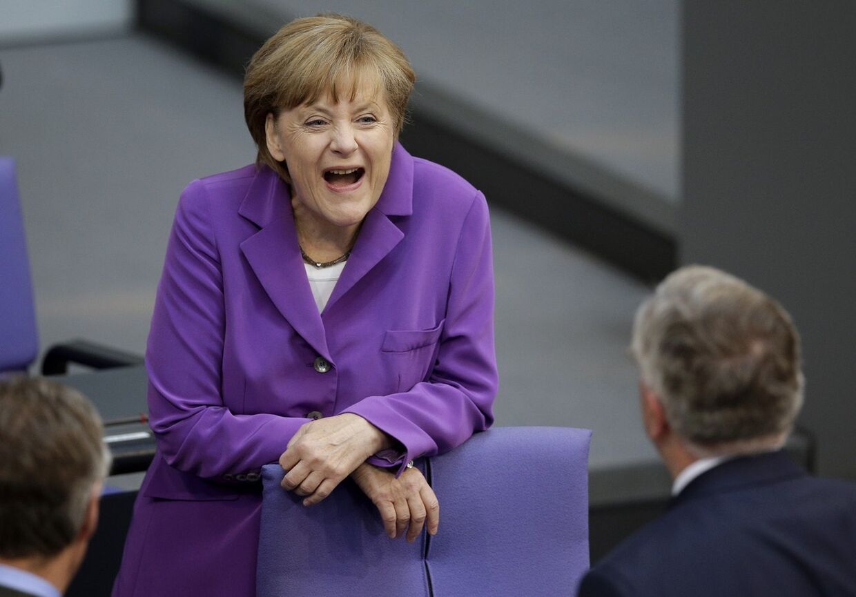 Ангела Меркель на заседании бундестага