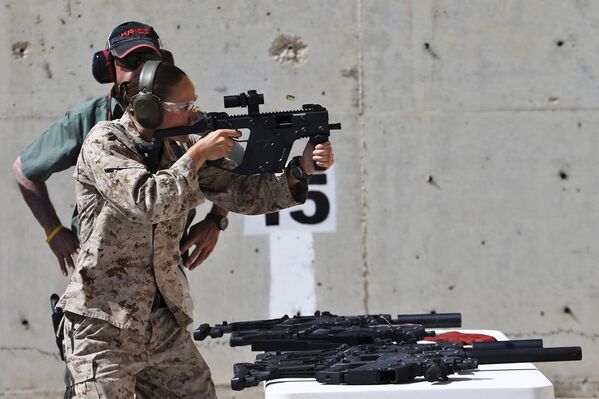 Женщина-солдат из США на 6-х ежегодных соревнованиях военных подразделений под эгидой короля Иордании Абдаллы II