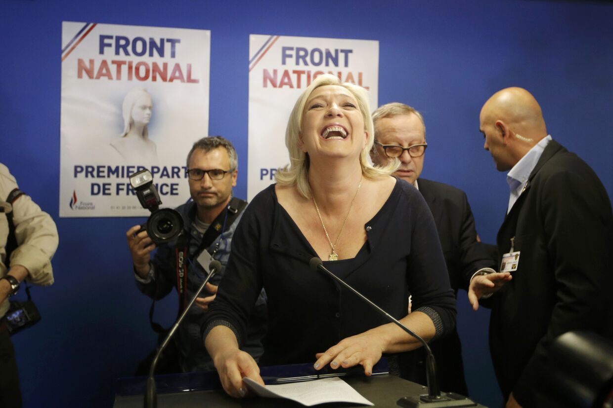 Лидер партии «Национальный фронт» Марин Ле Пен после объявления результатов выборов в Европарламент