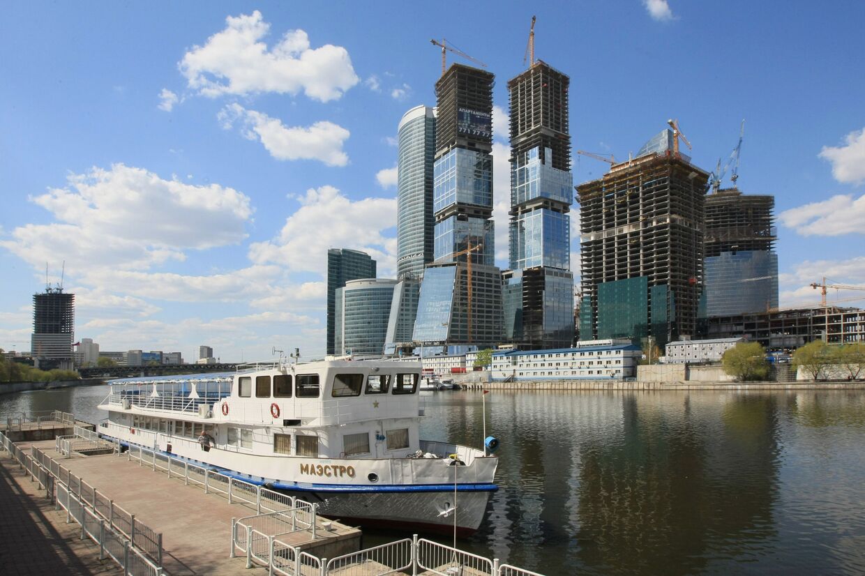 Строительство Московского международного делового центра «Москва-Сити»