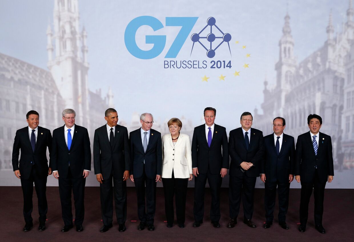 Церемония совместного фотографирования лидеров саммита G7 в Брюсселе