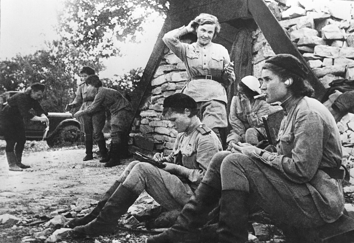 Советские лётчицы во время Великой Отечественной войны