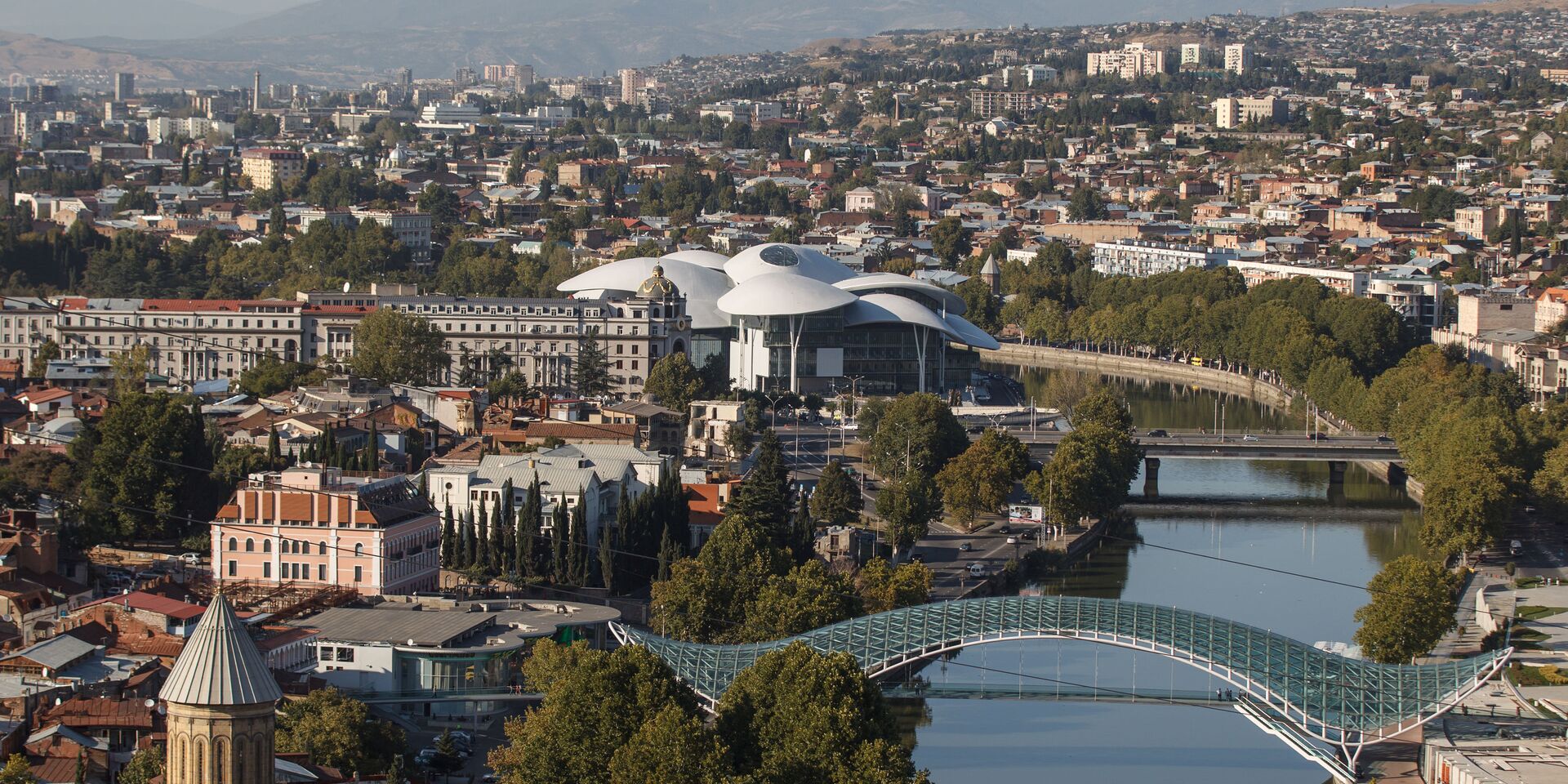 Вид на мост Мира и Дом Юстиции в Тбилиси - ИноСМИ, 1920, 22.05.2023
