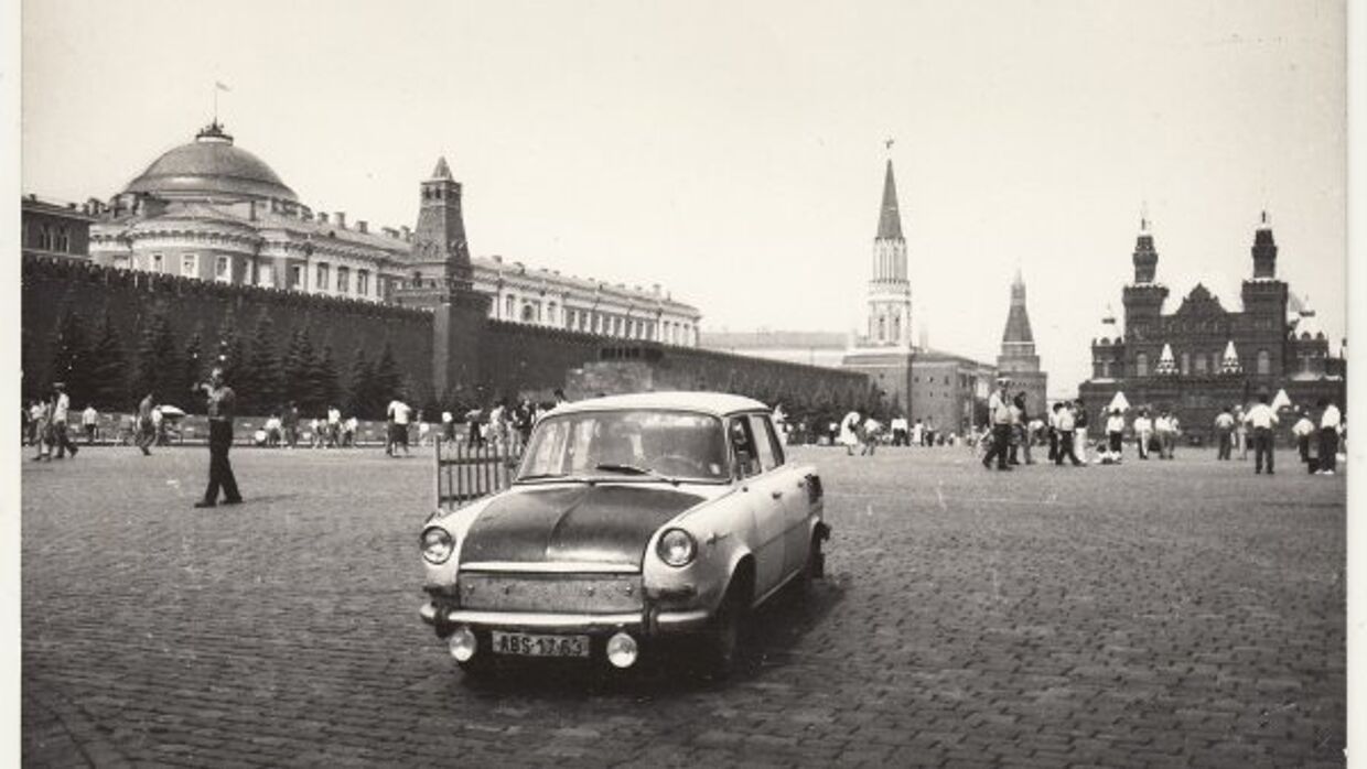 Поездка на машине по Красной площади