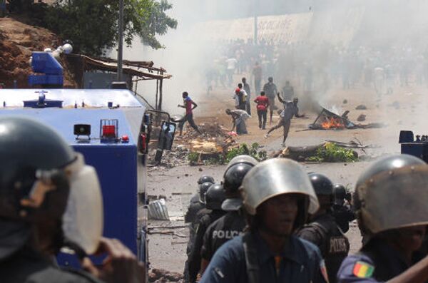 Столкновения сторонников оппозиции с полицией в Конакри, Гвинея