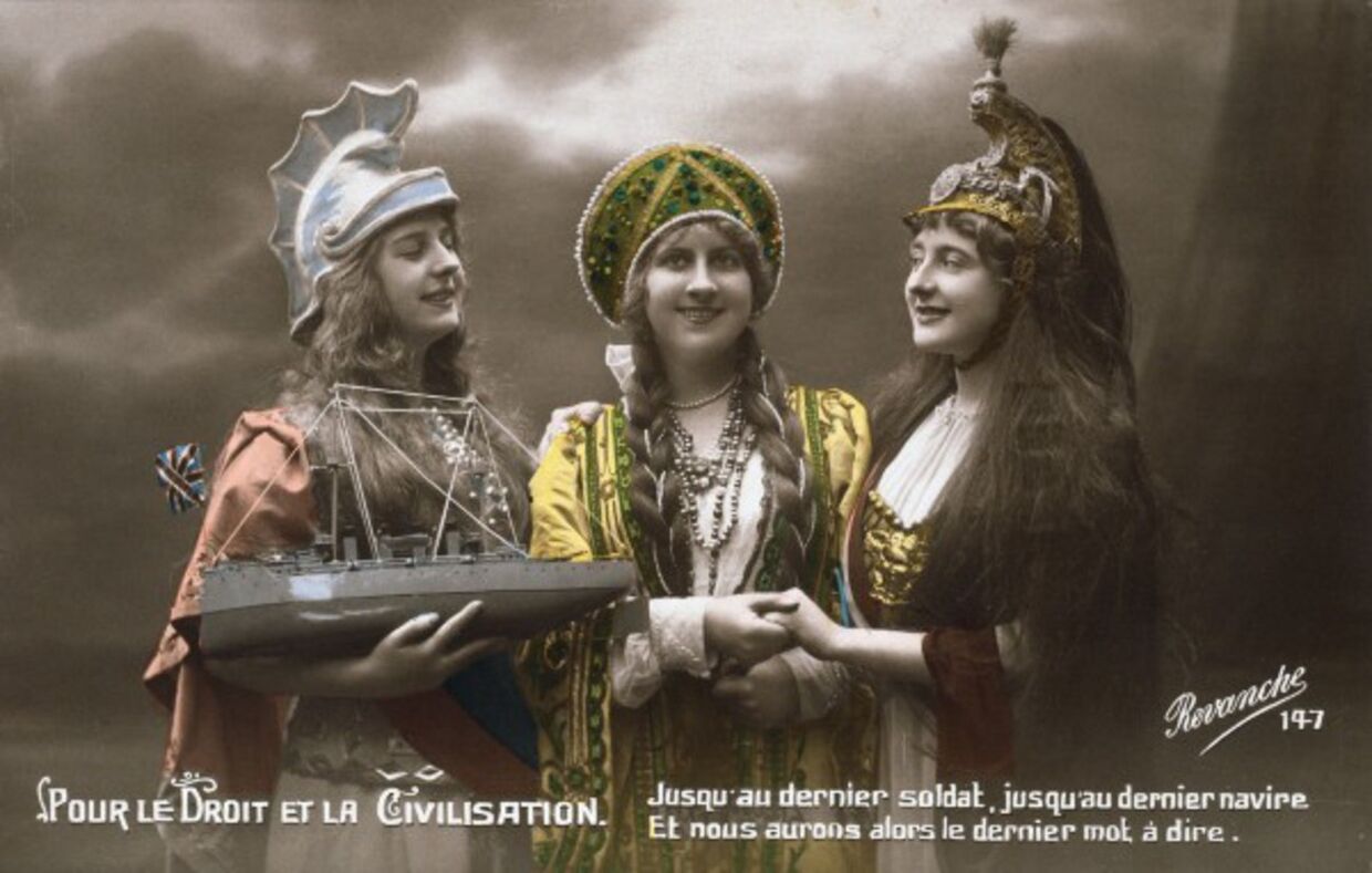 Французская открытка времен Первой мировой войны: персонификации России, Франции и Великобритании