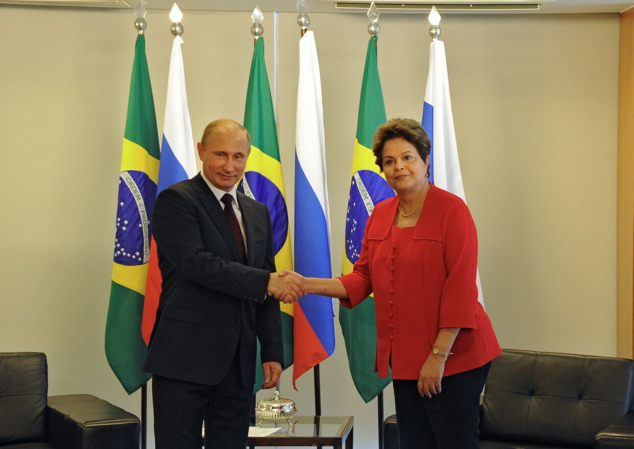 Президент России Владимир Путин и президент Бразилии Дилма Роуссефф в Бразилиа